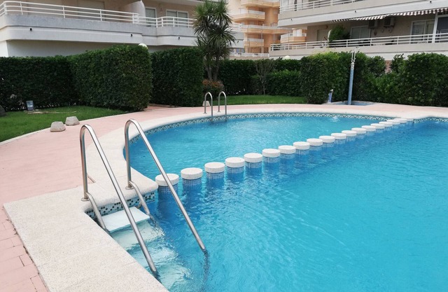 Acogedor apartamento de tres dormitorios con vistas panorámicas al mediterráneo!