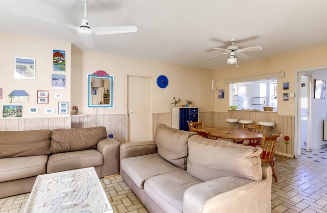 Villa a 50m de la playa, wifi, jardín, para 6 personas