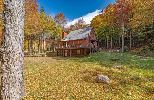 Cozy Villager Chalet | Mountain Views | Firepit