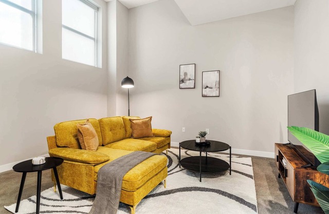 CozySuites Modern 1BR OTR District #01