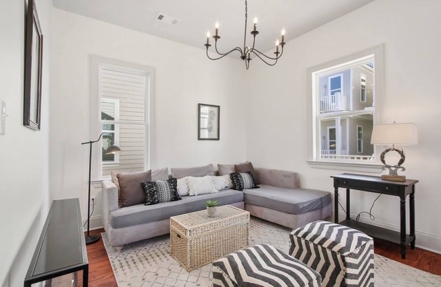 Creole Charm: Historic Home in Vibrant Uptown