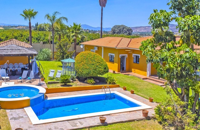 Cubo's Casa Rural La Aldaba / aire acondicionado / wifi gratis / BBQ