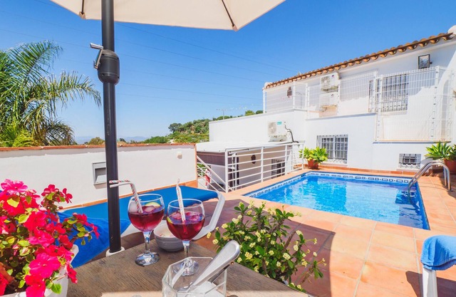 Cubo's Casa Los Morenos / piscina privada / vistas