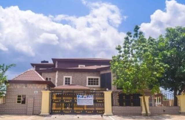 Cute Villa Hotel and Suites