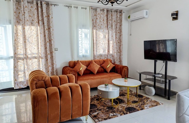 Cyta Apparts: Appartement Meublée Proche du Centre Ville