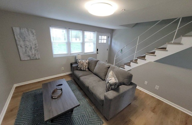 Davenport Dwellings-Newly furnished 3bd 2ba