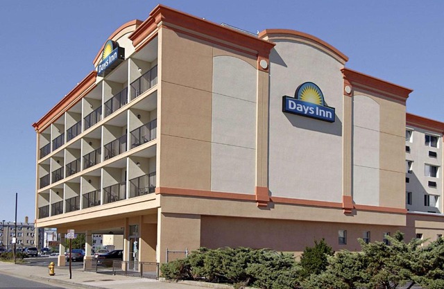 Days Inn by Wyndham Atlantic City Beachblock