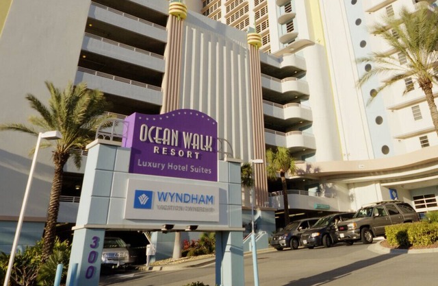 Daytona Ocean Walk Wyndham 1 bedroom sleeps 4 view