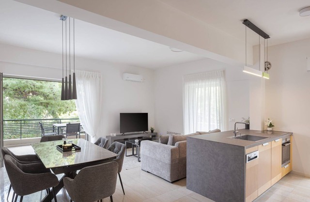 Dazzling Athens Apartment | Modern Zen Apartment | 1 Bedroom | Private Balcony | Modern Décor | Vouliagmeni