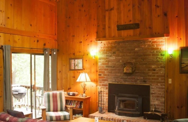 Cottage de De en el río, una escapada tranquila del mundo cotidiano