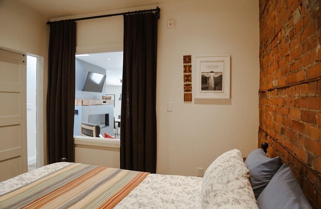 Debonaire Suites - 202 Alcove, City Centre Stratford. Suite moderna del centro.