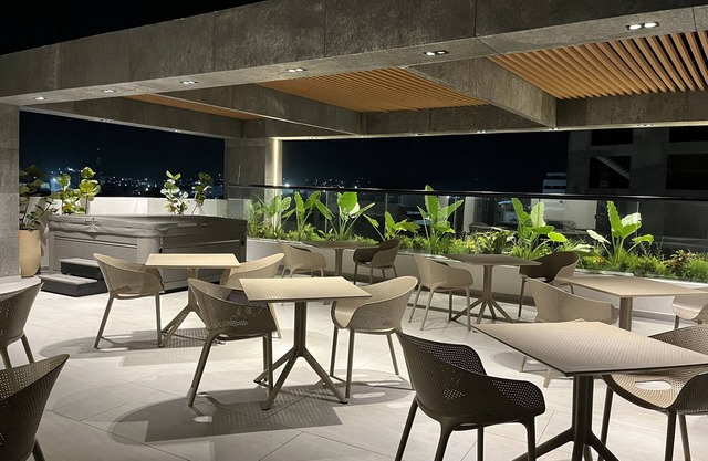 Delamar Hotel