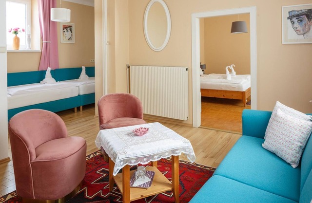 Deluxe Suite mit Kingsize Bett, 2 Schlafräume - Pension Laubenhof