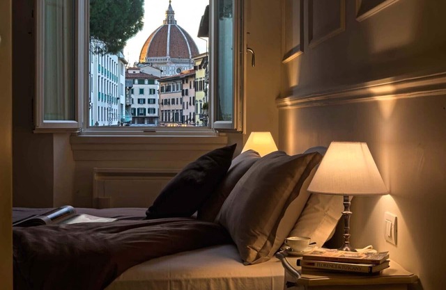 Suite de lujo con excelente vista! Cama y vista en el corazón de Florencia.