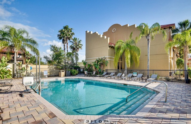 Destination Daytona Vacation Rental 8 Mi to Beach!