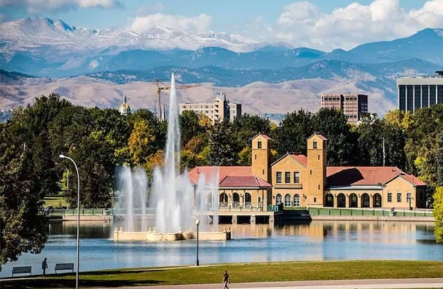 Skyline & Mountain Views on City Park #21