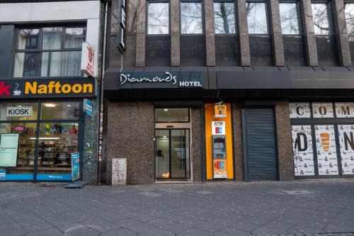 Diamonds Hotel