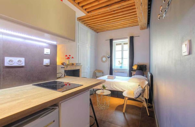 Dify Apartment Ainay