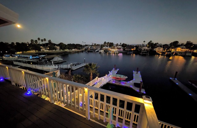 DiscoBay Waterfront Getaway w/ Paddle Boards Kayaks & Paddleboat