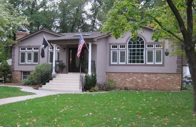 ¡SEMANA DE COMISIÓN DE USNA DISPONIBLE 2020! Precioso, remodelado 3BR, 3 BA BA SFH completo!