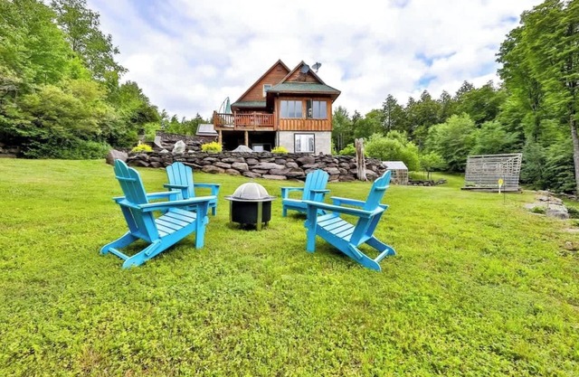 Dog-Friendly Mountain Hideaway