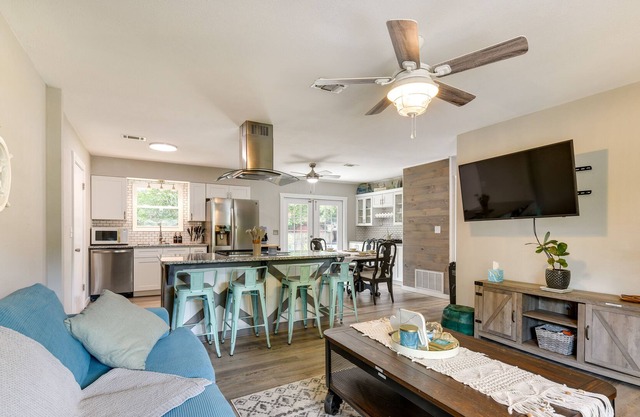 Dog-Friendly Fort Walton Beach Vacation Rental!