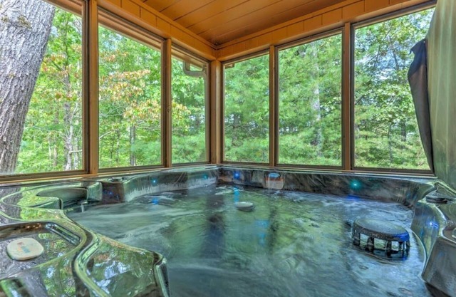 Dogwood | Book 2 nights, stay 3 nights!