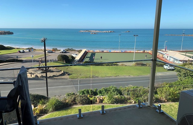 Dolphins Beachfront Apartment no 7 - Port Elliot - Una vista para recordar