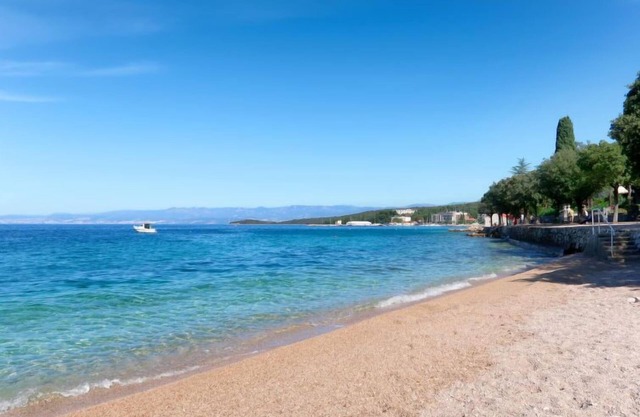 Casa de vacaciones Domagoj (MLK320) en Krk/Malinska - 9 personas, 4 dormitorios