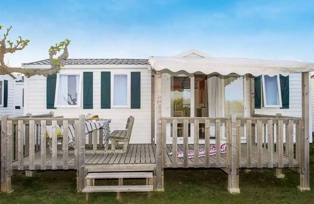 Domaine de la Brèche***** - Comfort Mobile Home 4 Rooms 6 People