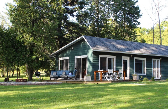 Puerta County Waterfront Cottage