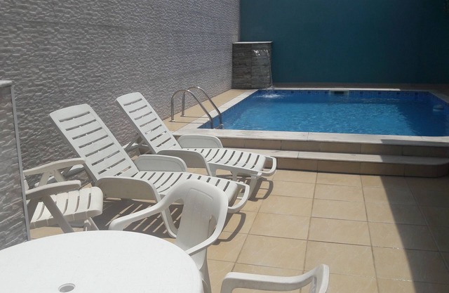 3 dormitorios + Suite + Social + piscina + Banh Churrasc + 50 metros de la playa