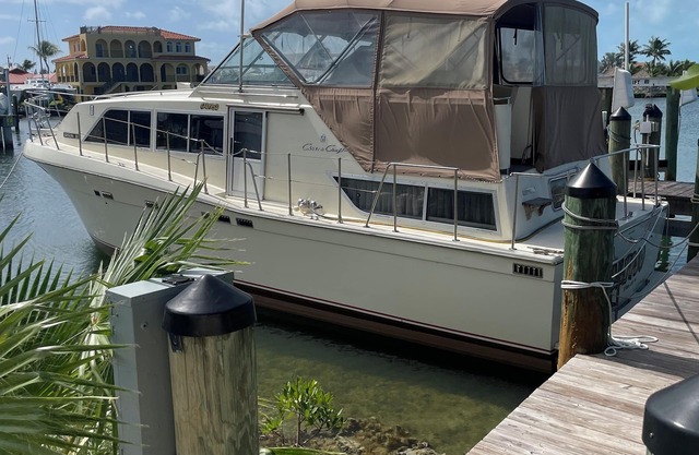 Double Cabin Luxury Power Motor Yacht in Key West