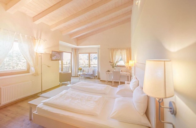 Double room "South" with breakfast 7 - Hotel der Wiesenhof