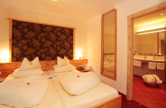 Double room Swiss stone pine breakfast - Thermenwelt Hotel Pulverer