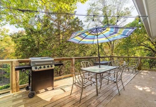 Douglas Lake House with Private Hot Tub by Staycating