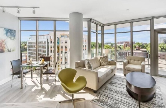 Experimente el centro de Bethesda ahora- Apartamento nuevo de 2 habitaciones