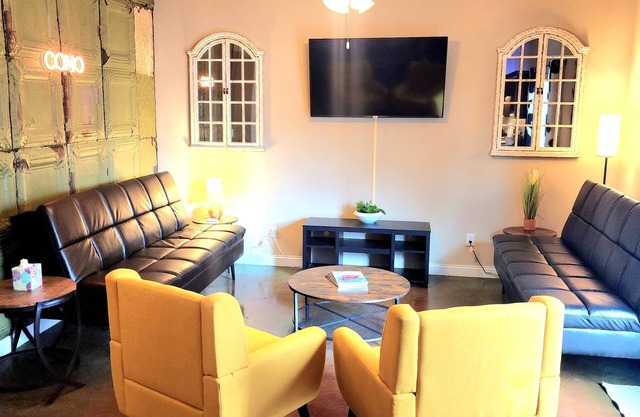 Downtown 9th St. Loft de 4 Habitaciones