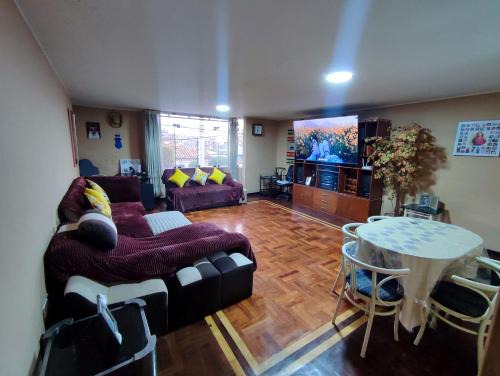 Dpto Amplio, TV75in, Cochera, Céntrico y BBQ