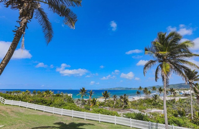 Dramatic Views From This Spacious 1bd/1bth