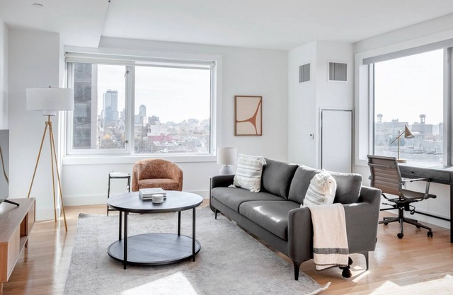 Dreamy Downtown BK 3BR w/ Doorman, nr BK Bridge Park, by Blueground