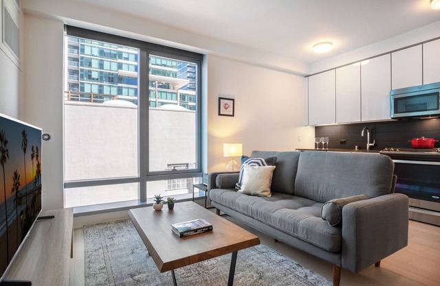 Dreamy Rincon Hill Studio w/ Gym + W/D near Silicon Valley by Blueground