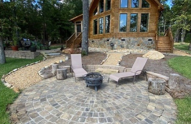 DREHER DREAMS CABIN-LAKEFRONT- + FISHING, KAYAKS,PADDLEBOARDS,6 BEDS SLEEPS 8!