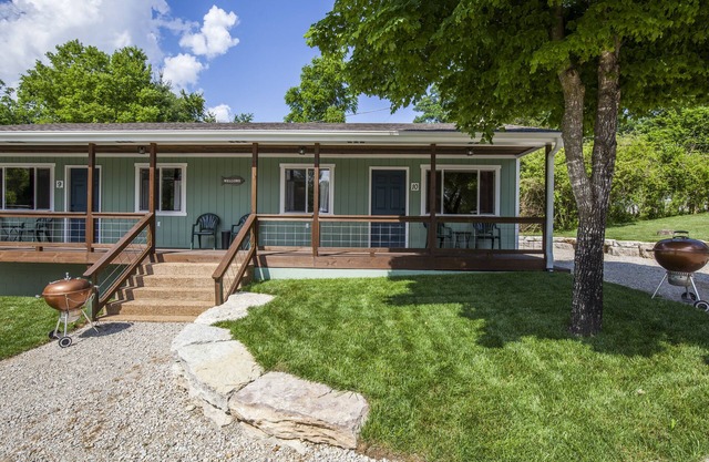 Driftwater Resort Cabin # 10 en el lago Taneycomo