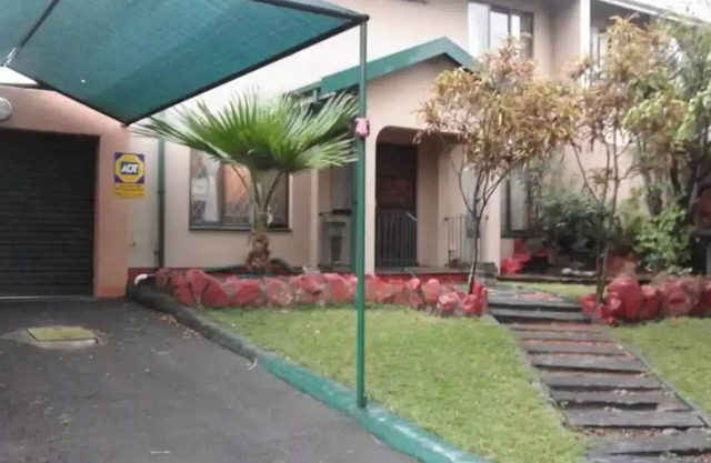 Durban selfcatering home - 6 Guests