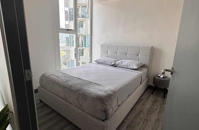Dushi Secret Apartment for max 8 guests on the 25th floor with amazing view