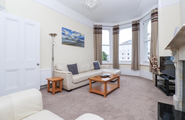 Eastbourne Sea View Apartment