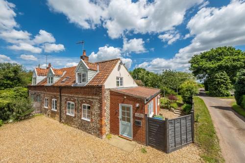 Eastmere Cottage