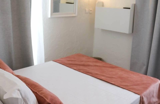 Eco double bed ( 3 )