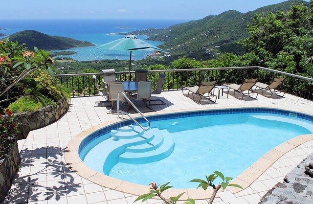 Villa ecológica con impresionantes vistas de Coral Bay.